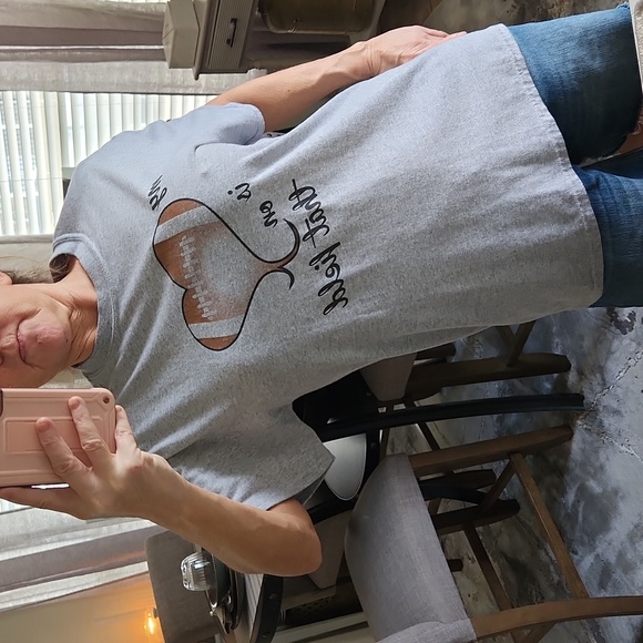 Gildan 4/$10 - Picture 4 of 4